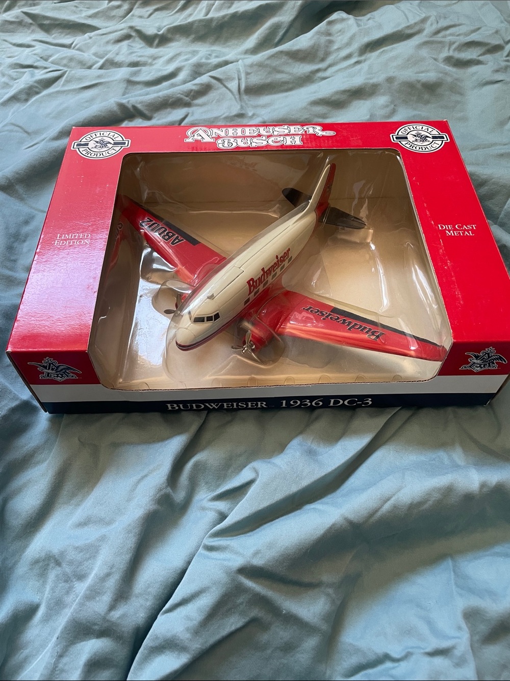 Anheuser Busch Budweiser Official 1936 DC-3 Die-Cast Toy Plane NIB